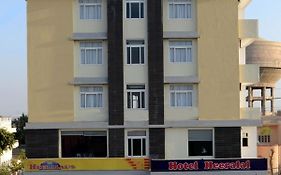 Hotel Heeralal